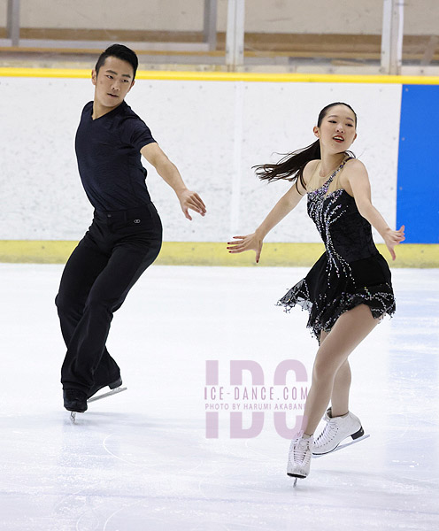 Akari Kinoshita & Takahiko Tamura