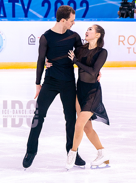 Gaukhar Nauryzova & Boyisangur Datiev (KAZ)