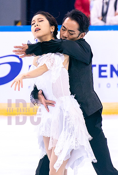 Kana Muramoto & Daisuke Takahashi (JPN)