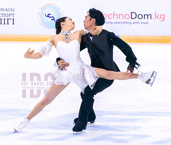 Kana Muramoto & Daisuke Takahashi (JPN)