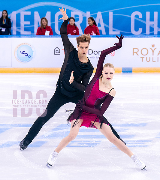 Maria Ignateva & Danijil Szemko (HUN)