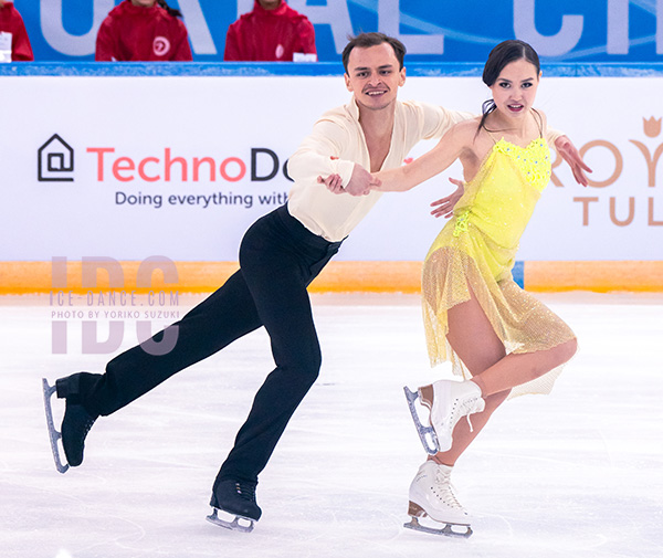 Gaukhar Nauryzova & Boyisangur Datiev (KAZ)