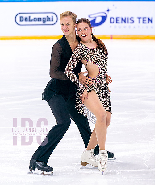 Adrienne Carhart & Oleksandr Kolosovskyi (AZE)