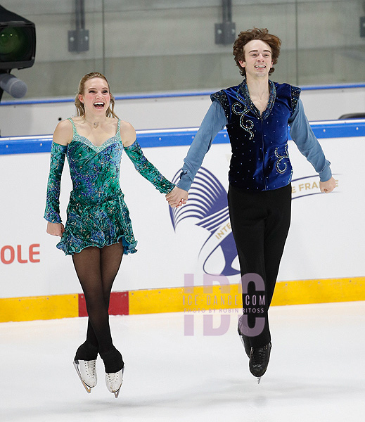 Eva Pate & Logan Bye (USA)