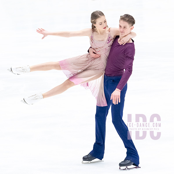 Iryna Pidgaina & Artem Koval (UKR)