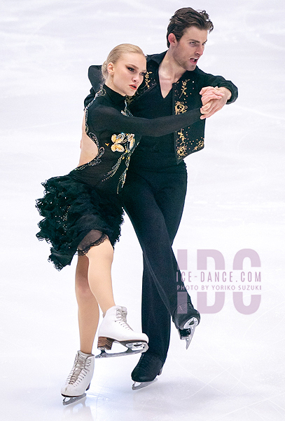 Phebe Bekker & James Hernandez (GBR)