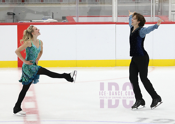Eva Pate & Logan Bye (USA)