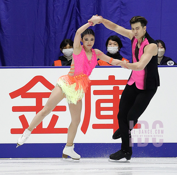 Shiyue Wang & Xinyu Liu (CHN)