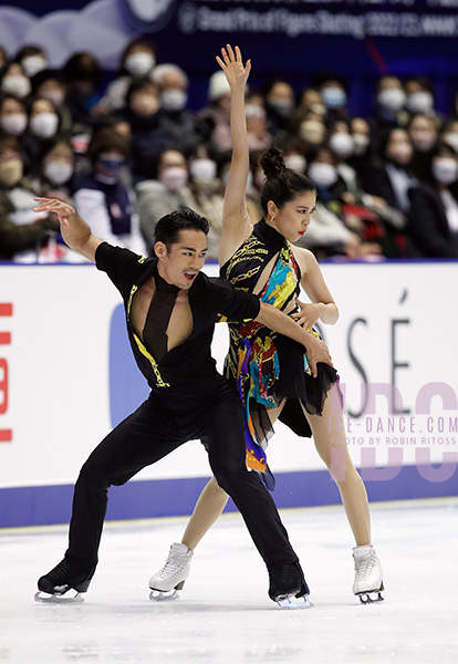 Kana Muramoto & Daisuke Takahashi (JPN)