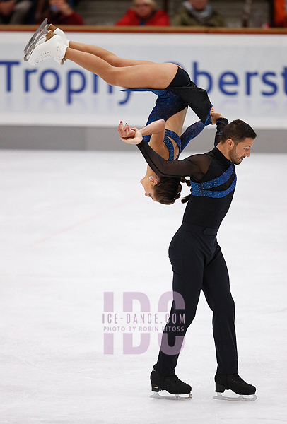Lilah Fear & Lewis Gibson (GBR)