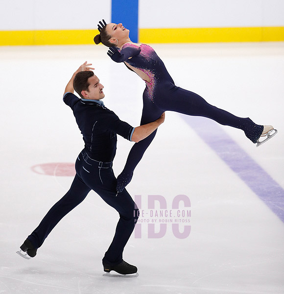 Marie-Jade Lauriault & Romain Le Gac (CAN)
