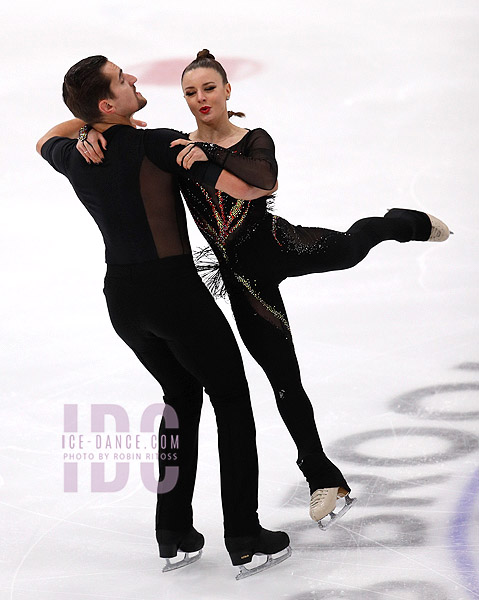 Marie-Jade Lauriault & Romain Le Gac (CAN)