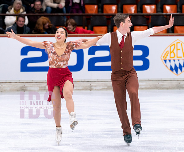 Athena Faith Roberts & Eric Alis (ESP)