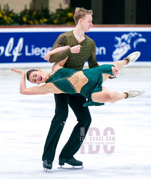 Adrienne Carhart & Aleksandr Kolosovski (AZE)