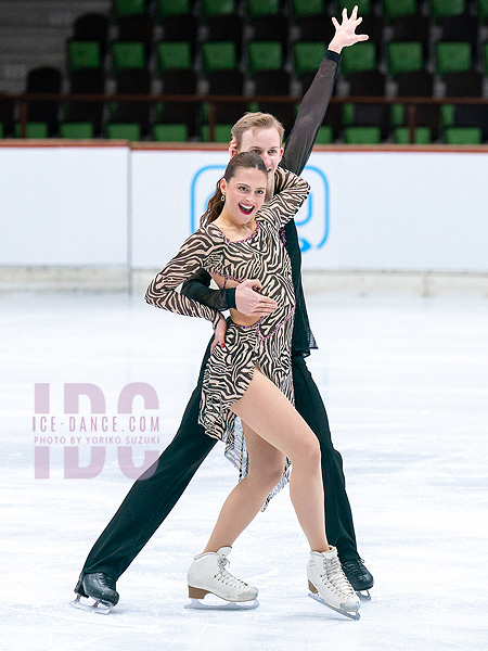 Adrienne Carhart & Aleksandr Kolosovski (AZE)