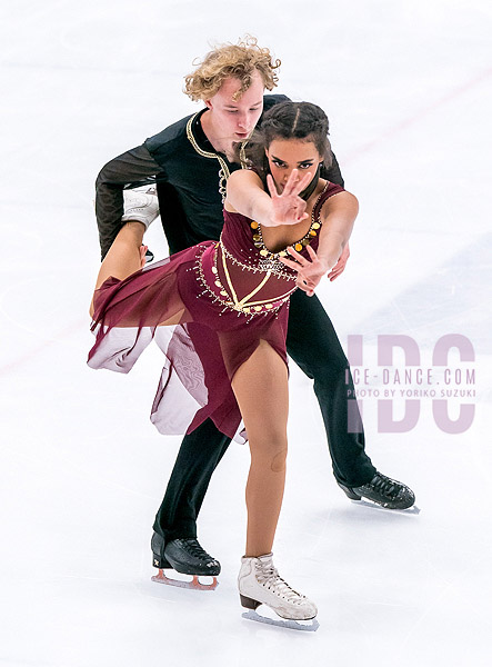 Hilda Taylor & Urho Reina (FIN)