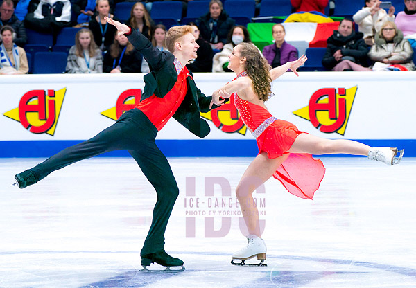 Anna Simova & Kirill Aksenov (SVK)