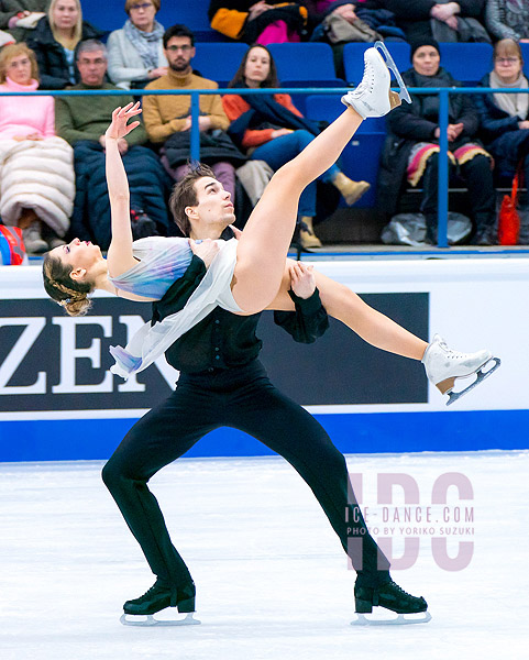Victoria Manni & Carlo Roethlisberger (ITA)