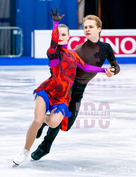 Viktoriia Azroian & Artur Gruzdev (ARM)