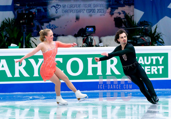Maria Bjorkli & James Koszuta (NOR)