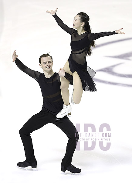 Gaukhar Naurysova & Boyisangur Datiev (KAZ)