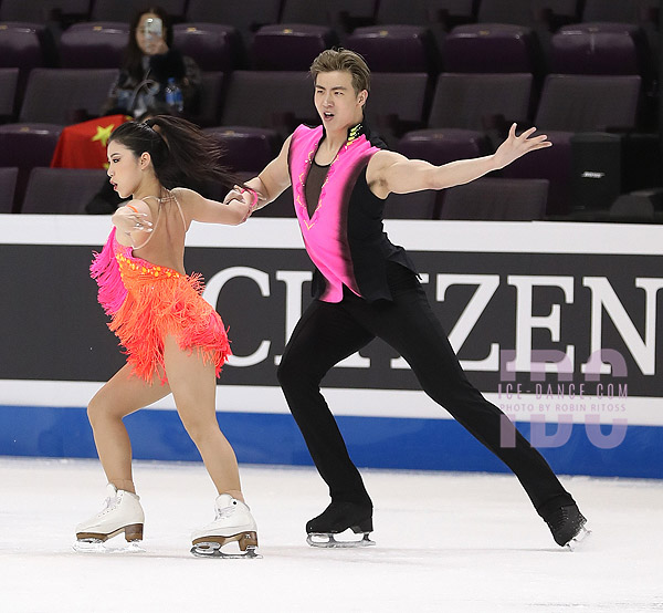 Shiyue Wang & Xinyu Lu (CHN)