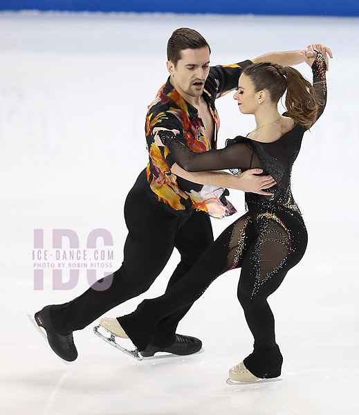 Marie-Jade Lauriault & Romain Le Gac (CAN)