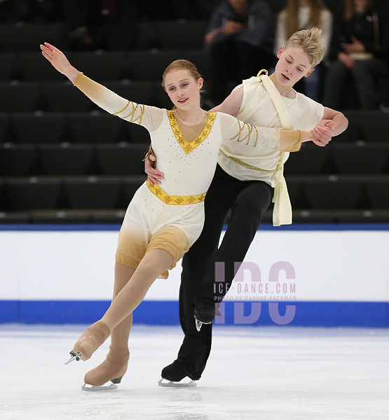 Dessie Hoewing-Moxley & Daniel Dehart