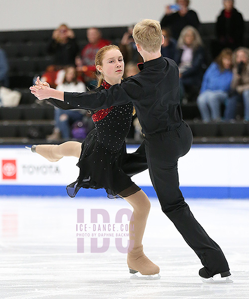 Dessie Hoewing-Moxley & Daniel Dehart