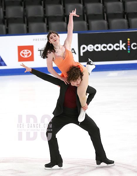 Jenna Hauer & Benjamin Starr