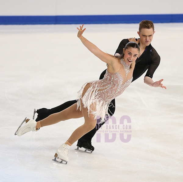 Caroline Diepietri & TJ Carey