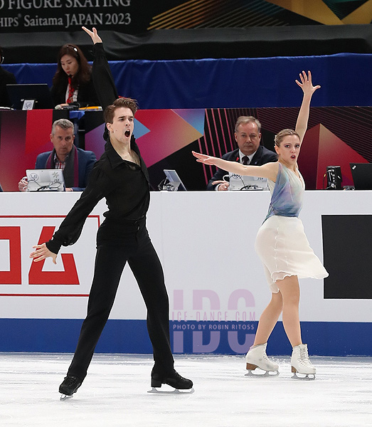Victoria Manni & Carlo Roethlisberger (ITA)