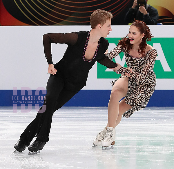 Adrienne Carhart & Oleksandr Kolosovskyi (AZE)