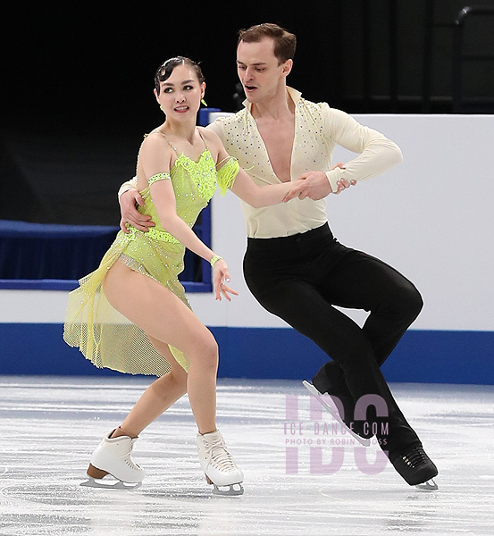 Gaukhar Nauryzova & Boyisangur Datiev (KAZ)