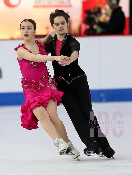 Maya Benkiewicz & Mark Shapiro (HUN)