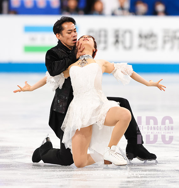 Kana Muramoto & Daisuke Takahashi (JPN)