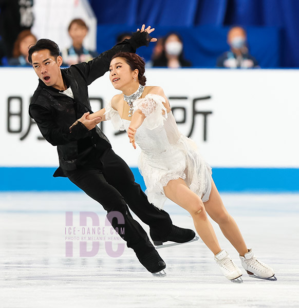 Kana Muramoto & Daisuke Takahashi (JPN)