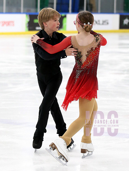 Violet Benton & Nicolas Grohne