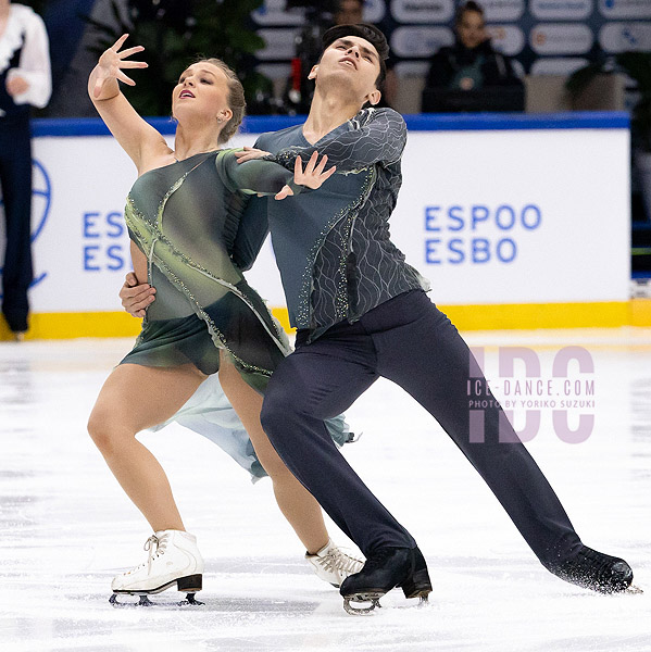 Lily Hensen & Nathan Lickers (CAN)