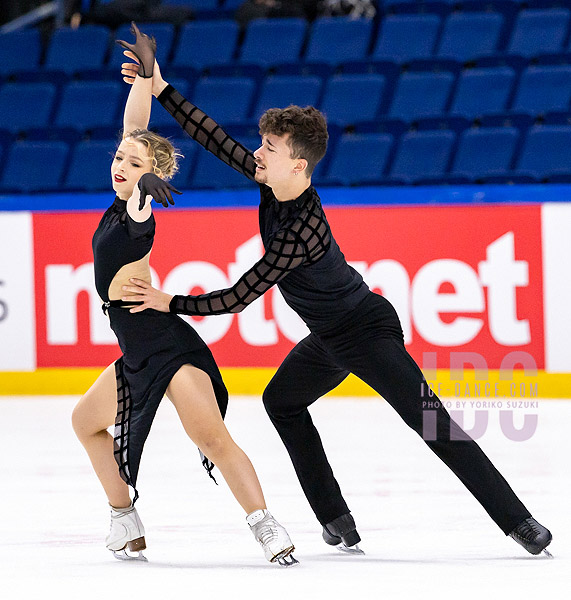 Marie Dupayage & Thomas Nabais (FRA)