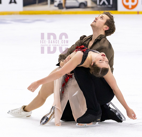Christina Carreira & Anthony Ponomarenko (USA)