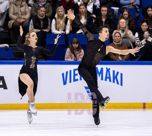 Marie Dupayage & Thomas Nabais (FRA)