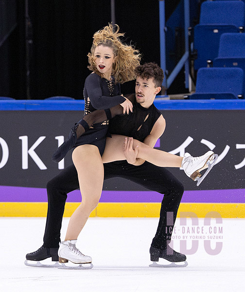 Marie Dupayage & Thomas Nabais (FRA)