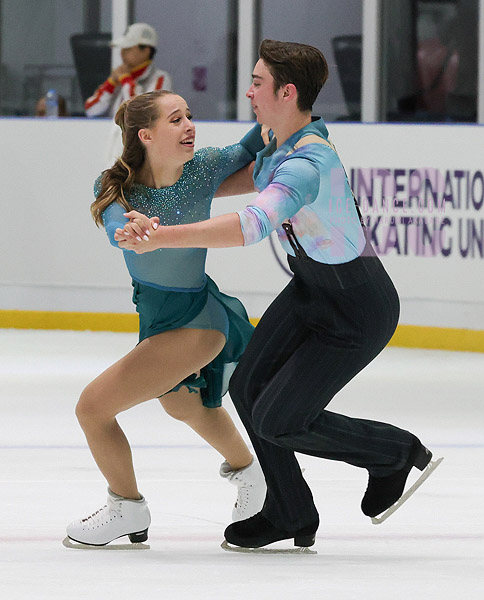 Layla Veillon & Alexander Brandys (CAN)