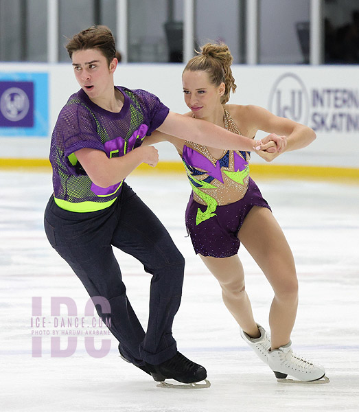 Layla Veillon & Alexander Brandys (CAN)