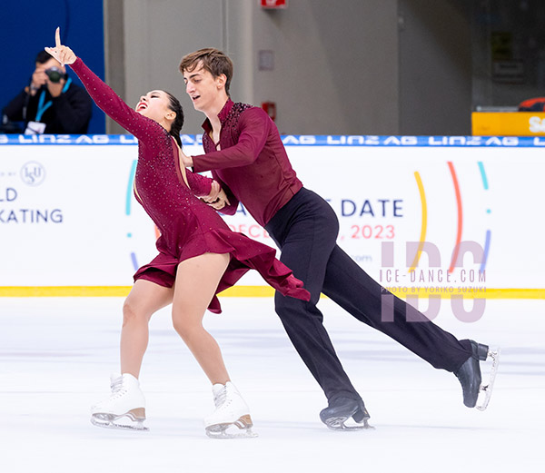 Athena Faith Roberts & Eric Alis (ESP)