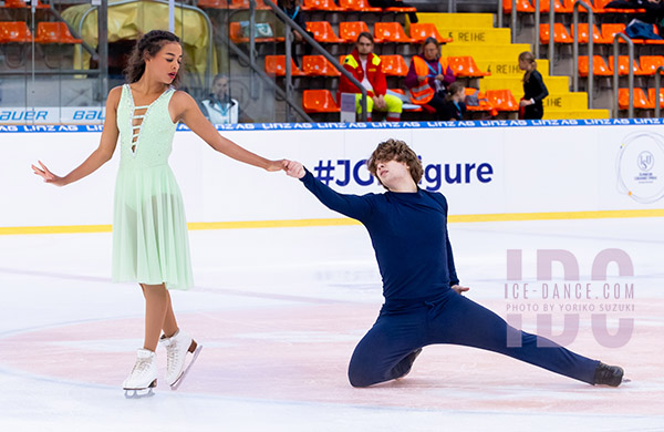Hilda Taylor & Nolen Hickey (FIN)