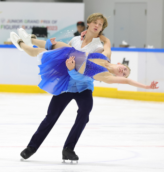 Leah Neset & Artem Markelov (USA)