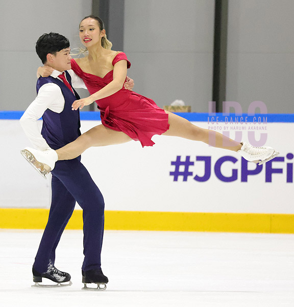 Chloe Nguyen & Brendan Giang (CAN)