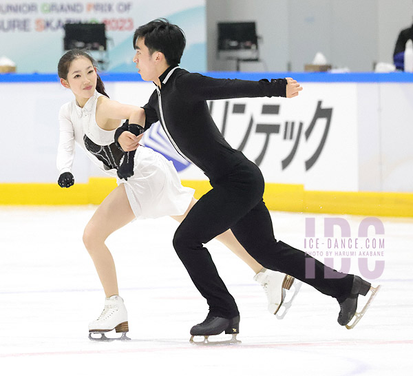 Sara Kishimoto & Atsuhiko Tamura (JPN)